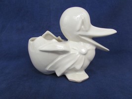 Vintage McCoy Ceramic Pottery Duck and Egg Planter Flowerpot Off White - £23.97 GBP