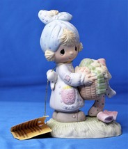 Enesco Precious Moments Figurine Do Not Be Weary Girl with Laundry E-311 1978 - £9.78 GBP