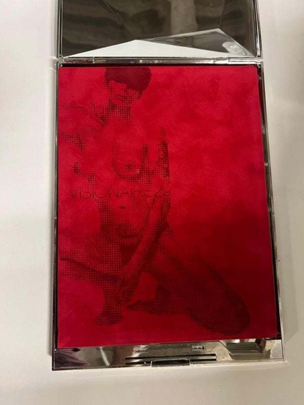 Full-size item image