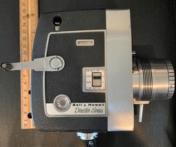 Bell &amp; Howell 424 Perpetua Zoomatic 8mm Movie Camera - 1961  - £51.66 GBP