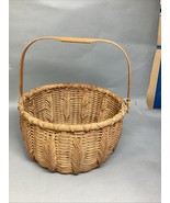 Vintage Oval Woven Basket With Handle - 13x11.5x7” - $367.55 MXN