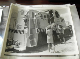 Vintage Train Photograph USN Diesel Locomotive - £14.01 GBP