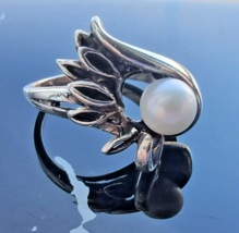 Vintage 925 Sterling Silver Wing With 6 Mm. Round Pearl Ring Size 5.75 - $29.92