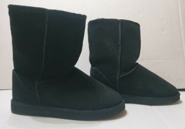 Arizona Jean Co Women&#39;s Sz 7M Leather Faux Fur Lining Black Ankle Pull O... - £22.15 GBP