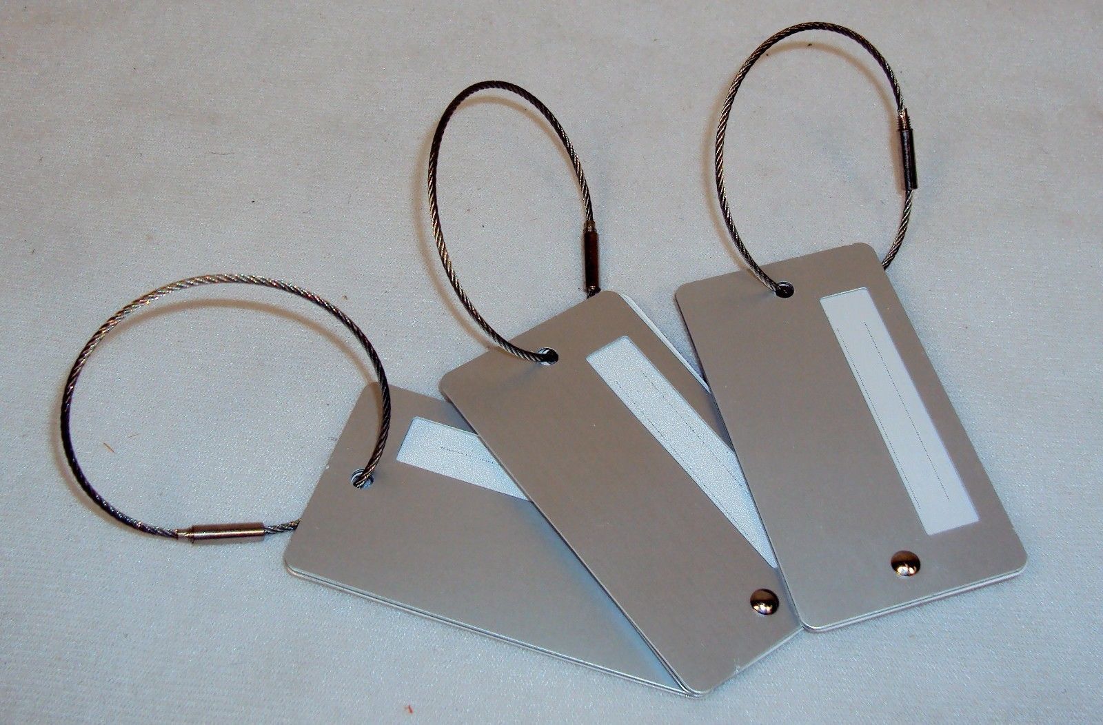 Luggage Tags ~ CASE LOT 25 UNITS ~ Aluminum w/Braided Cable Latch ~ LT100 - $39.20