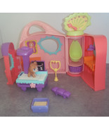 Hasbro Littlest Pet Shop Get Better Center - $962.42 MXN