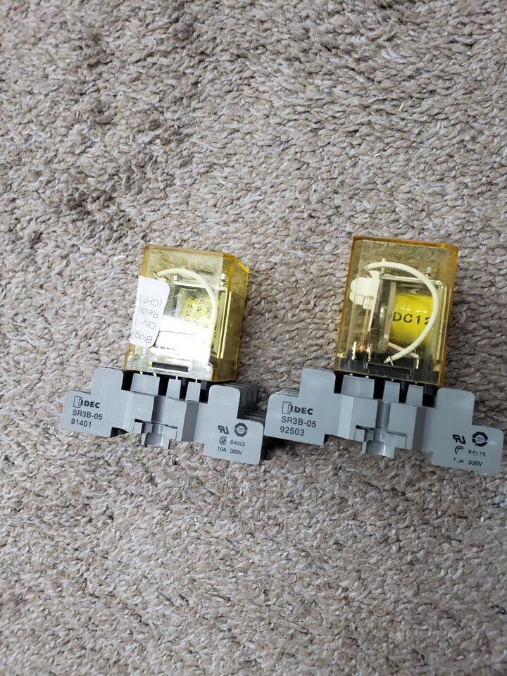 NICE LOT of 2 IDEC Relay w/ Socket Base Blades 120V DC12V # rr2ba-u / SR... - $16.18