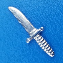 Clue Classic 1137 Weapon Knife Token Replacement Game Piece 2014 Metal - $3.70