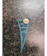 Vtg SS Cradle Roll Church Group Christian David Cook Pin Pinback Button ... - $1,128.81 MXN