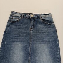 Inherit Clothing Company Women's Blue Cotton Blend Frayed Denim Skirt Size 7/8 image 13