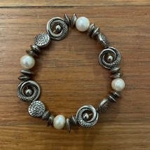 Silver Tone Discs Beads and Real Pearl Stretch Bracelet OS - £11.00 GBP