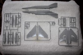 Fujimi McDonnell Douglas RF-4C G-14 Phantom II Shogun 1/72 Kit vintage jan23 #A1 - £58.72 GBP