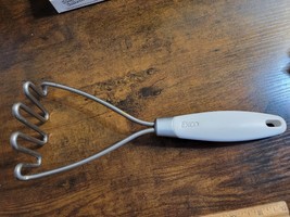 Ekco Stainless Steel 10-1/4&quot; Potato Masher w/White single hole handle - $13.85