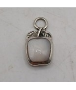 Sterling Silver  Mother of Pearl Apple pendant - €34,57 EUR