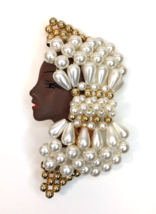 Vtg Brooch Pin African Woman Lady Face Profile Adorned in Faux Pearl Head Dress - £23.72 GBP