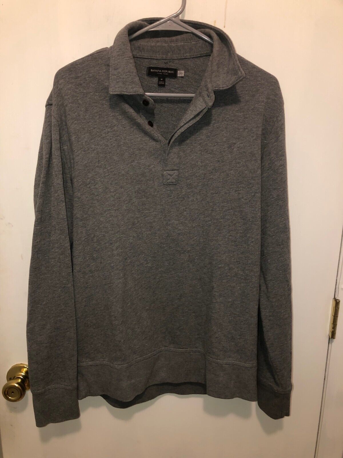 Banana Republic Mens SZ Medium Core Temp Gray Long Sleeve Polo Shirt - $11.87