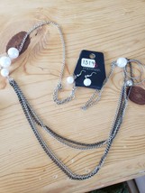 1319 Silver & Gray W/ White Beads Necklace Set (New) - £6.08 GBP