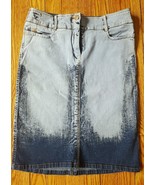 BCBG MAX AZRIA Jeans Size 4 Pencil Denim distressed skirt  Vintage EUC S... - $193.86 MXN