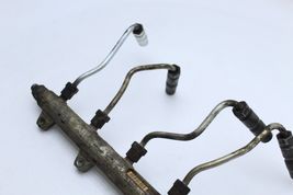 04.5-05 CHEVROLET SILVERADO 2500HD 6.6L HIGH PRESSURE FUEL RAIL W/ LINES Q2330 image 4