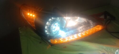 2011-2013 HYUNDAI EQUUS PASSENGER RIGHT HID XENON HEADLIGHT W/LED/ ADAPT... - $276.21