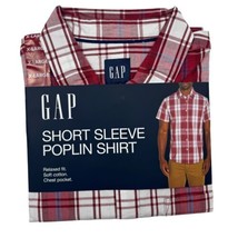 Gap NWT Men&#39;s Short Sleeve Button Front Poplin Shirt Red Plaid XL - £9.38 GBP