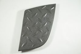 ✅ 2002 - 2006 Chevrolet Avalanche Rear Bumper Lower Step Pad RH Right OEM	 - $54.40