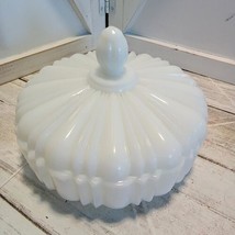 VTG Anchor Hocking Old Cafe White Milk Glass Covered Bowl W/Lid 5&quot; Tall 7&quot; Wide - £10.50 GBP