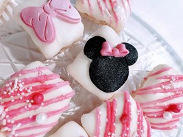 Mouse Chocolate Covered Rice Krispie Treats - £28.77 GBP