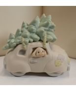 PRECIOUS MOMENTS, SUGAR TOWN, CAR WITH CHRISTMAS TREE, ENESCO, 1992. - $20.51 CAD