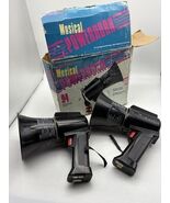 Set of 2 VTG Musical Powerhorns by RadioShack 32-2037  Does not work READ - $723.78 MXN