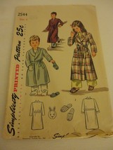 Vintage Children&#39;s Size 3 Robe and Slippers 2544 Simplicity sewing pattern - $193.25 MXN