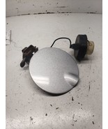 GRANDCHER 2006 Fuel Filler Door 1228357 - $856.64 MXN