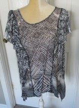 APT 9  Embellished Tapered sides Gray white Top size XL - $5.99