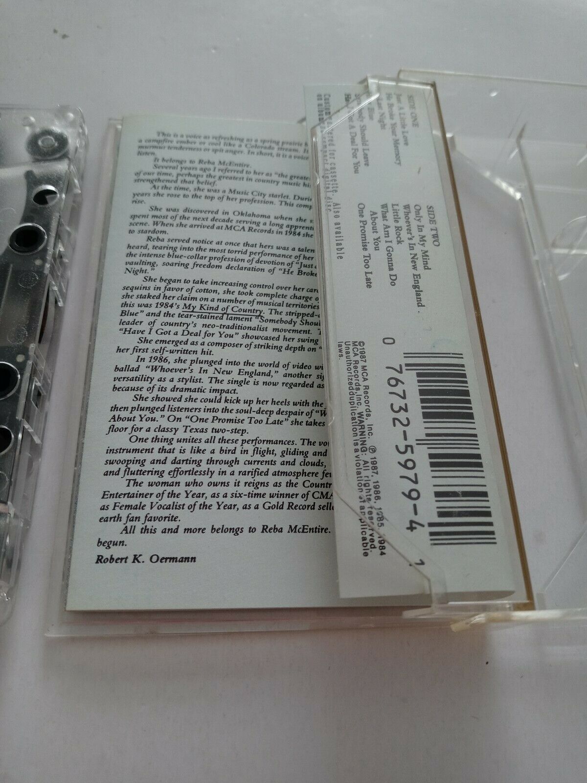 Reba McEntire's Greatest Hits (Cassette 1987, MCA Records) Item image 7