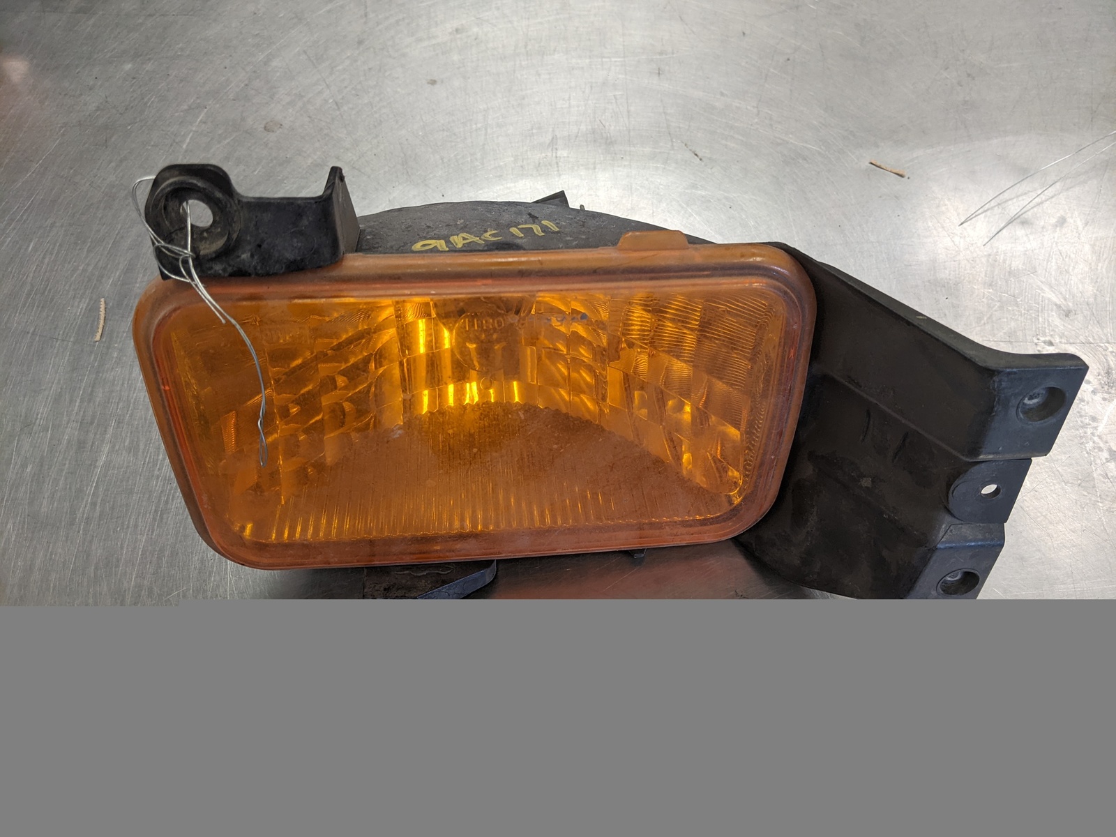 Left Turn Signal Assembly For 08-10 Ford F-250 Super Duty  5.4 - $34.60