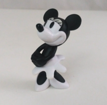 Jakks Pacific Retro Black &amp; White Minnie Mouse 2&quot; Collectible Mini Figure - £9.92 GBP