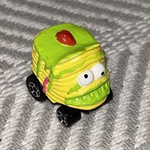 The Trash Pack - TRASH WHEELS Collectables Series Cruddy Crepe H2 - $4.30