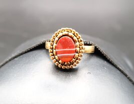 Vtg 10KT Gold Fill Ring w/ Oval Red &amp; White Banded Cabachon Adjustable - $29.99
