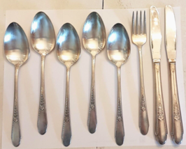 William Rogers &amp; Sons Silver Plate Gardenia LOT Knife Fork Soup Spoon Flatware - £18.64 GBP