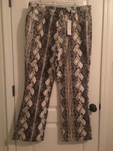 R.V.T. Women&#39;s Snake Skin Pattern Pants w/Pockets Choose Your Size - $39.69+