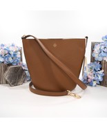 Tory Burch Cortado Pebbled Leather Blake Bucket Crossbody Shoulder Bag NWT - $5,453.60 MXN