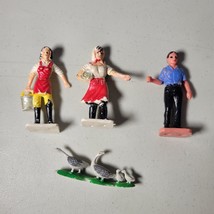 Bundle of 4 Chasseurs Toy Figurines Ducks, Woman, Man, Girl Vintage - $10.97