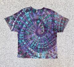 Gilden Women’s Purple Green Blue Spiral Ice Tie Dye Short Sleeve Shirt S... - €16,87 EUR Gilden Women’s Purple Green Blue Spiral Ice Tie Dye Short Sleeve Shirt S... - €16,87 EUR