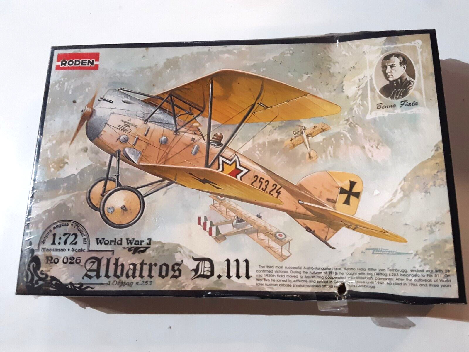 Roden WW1 1:72 Scale Aircraft Model: Albatross D.III Benno Fiala - $24.70