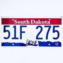  United States South Dakota Mount Rushmore Passenger License Plate 51F 275 - $243.00 MXN