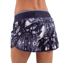 Lululemon 6 Turbo Run Short Deep Indigo Navy Blue White Inkblot EUC - £26.57 GBP