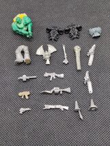 (18) Warhammer 40K And Other Metal Miniature Bits And Pieces - $34.64