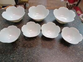 Set Of 7 Lotus Rice Dessert Bowls Striated White Porcelain Japan - $44.54