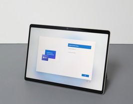 Microsoft Surface Pro 11 13" Copilot+ PC Snapdragon X Plus 16GB RAM 256GB SSD image 2