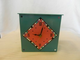 Green Plastic Flower Planter With Southwestern Colored Quartz Clock from... - £24.03 GBP
